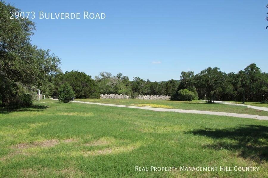 29073 Bulverde Rd - Photo 6 of 45