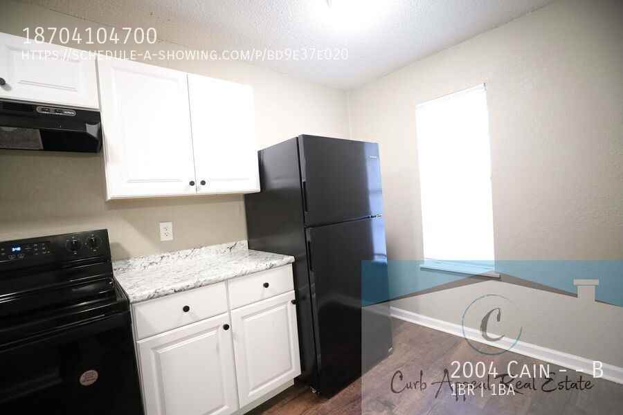 2004 Cain St #B - Photo 6 of 14