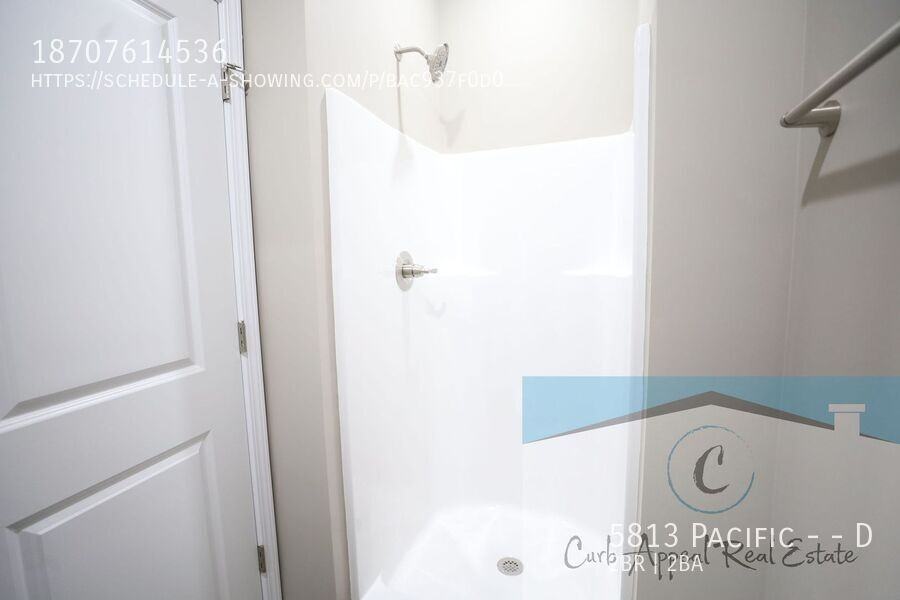 5813 Pacific Rd #D - Photo 6 of 17