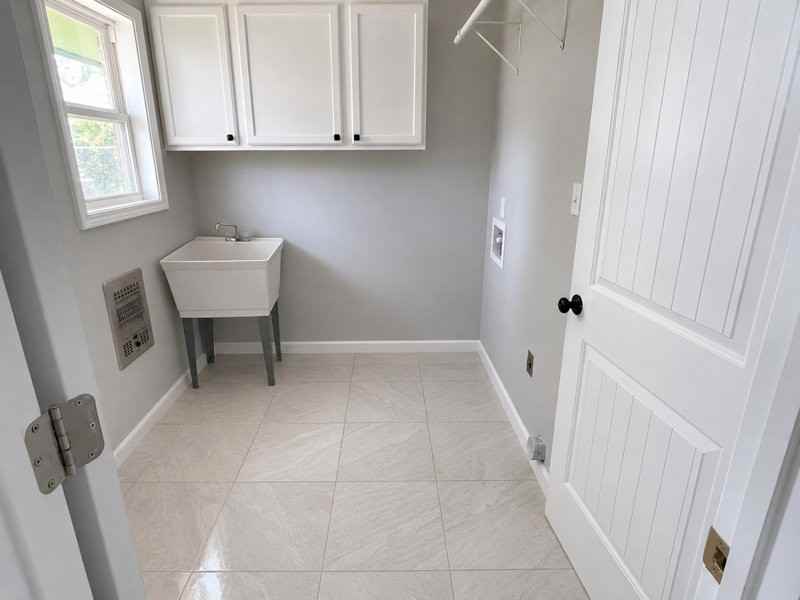 1115 W University Blvd - Photo 5 of 10