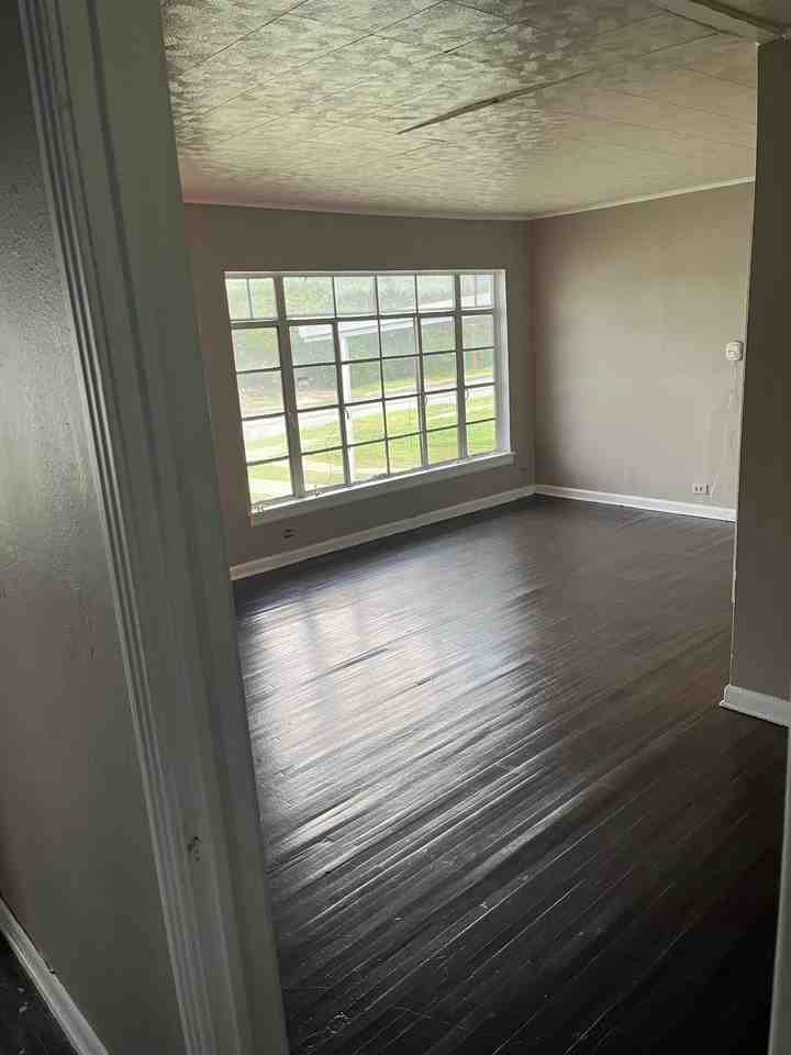 206 Avalon St - Photo 3 of 15
