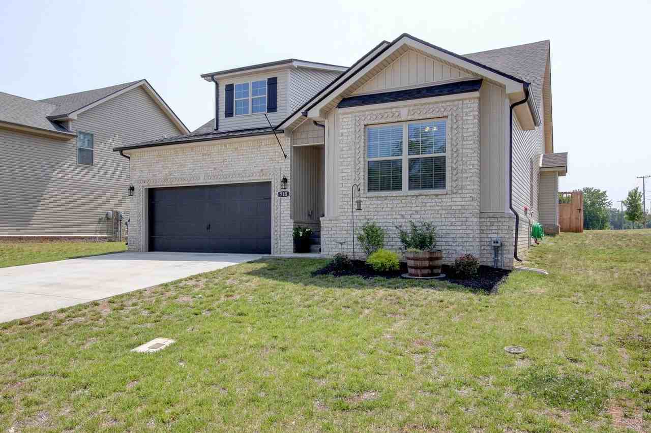 715 Jodine Ann Dr - Photo 2 of 50