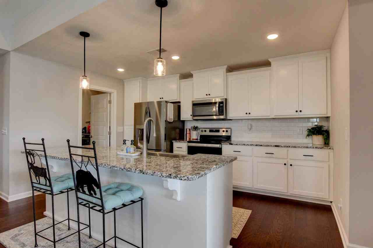 715 Jodine Ann Dr - Photo 7 of 50