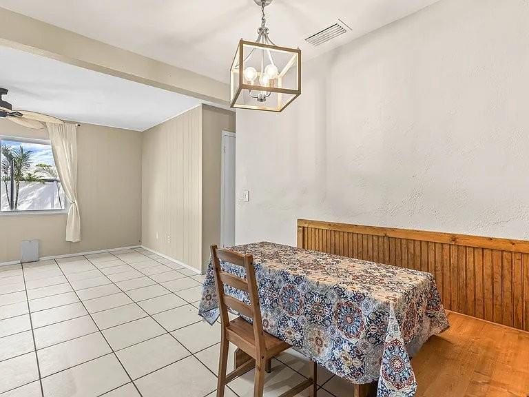 11183 110th Ave - Photo 5 of 19