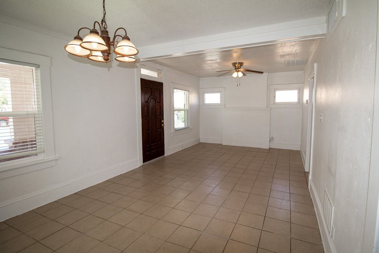 3510 Porter Ave #1 - Photo 3 of 17
