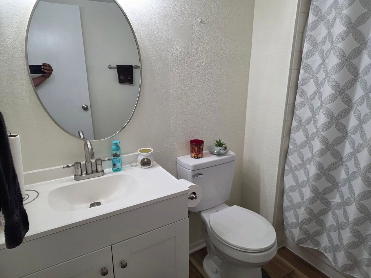 5306 N 15th Dr - Photo 5 of 10