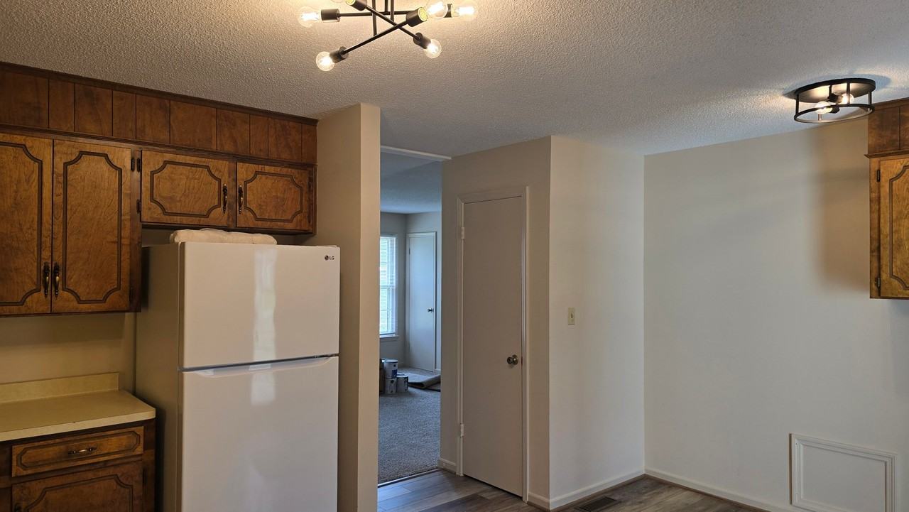 33 Nesbitt St #A - Photo 4 of 14