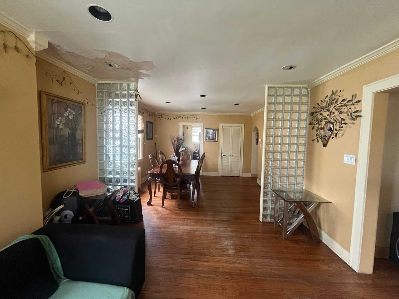 834 Edward St - Photo 3 of 6