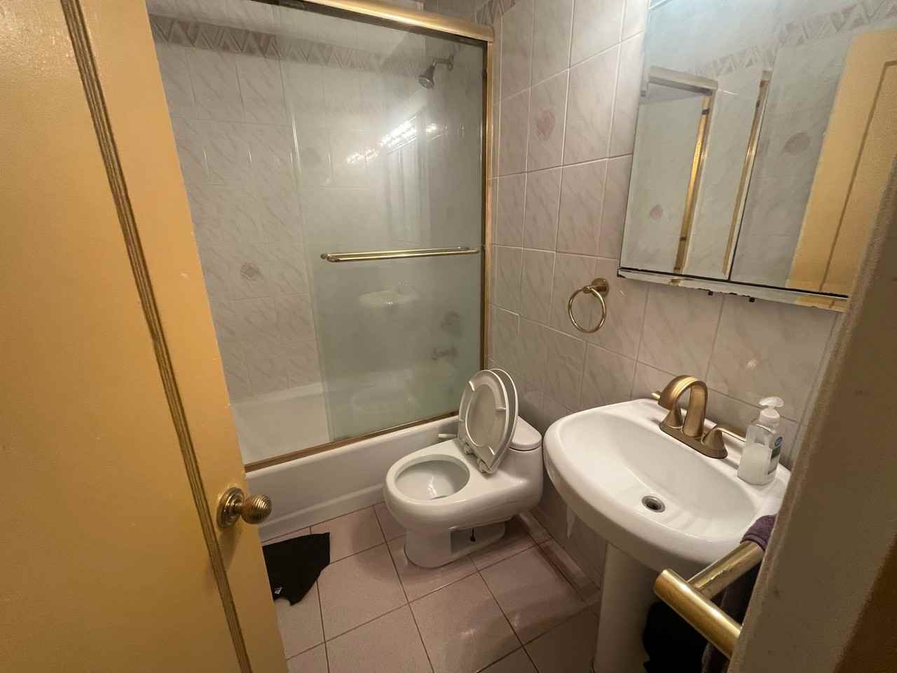834 Edward St - Photo 6 of 6