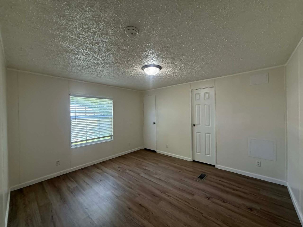 1236 N Oaklane Rd #303 - Photo 7 of 7