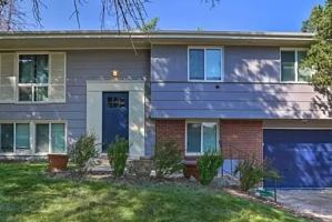 featured image of 7937 W Chestnut Dr