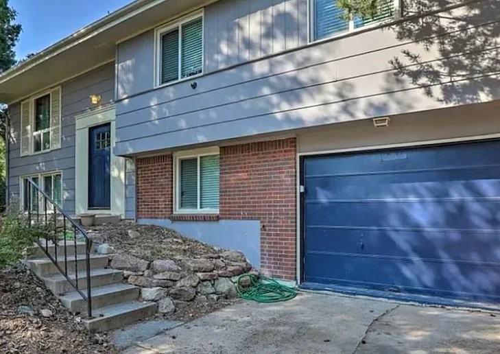 7937 W Chestnut Dr - Photo 2 of 13