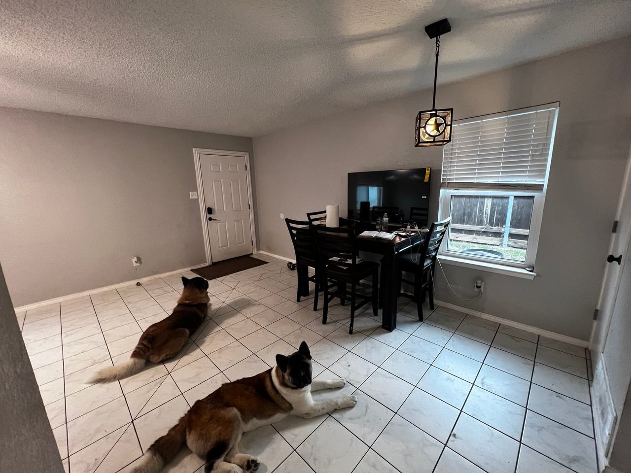 2214 Lavern St #B - Photo 6 of 18