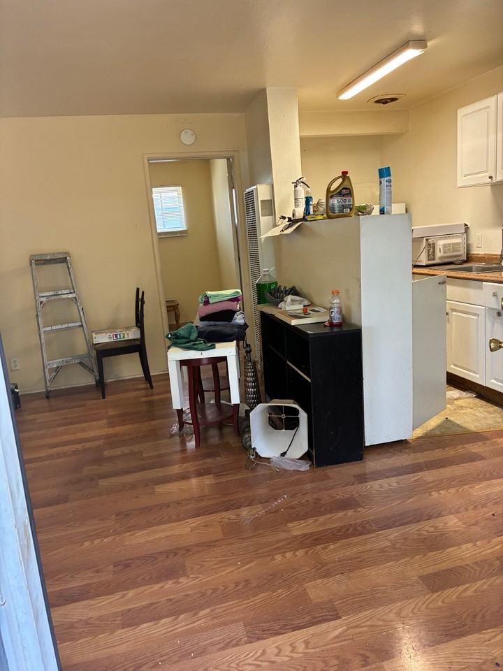 663 Alcatraz Ave #5 - Photo 4 of 13