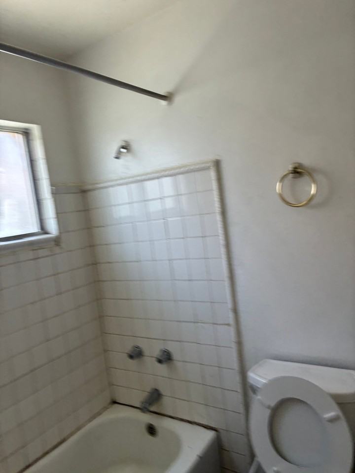 663 Alcatraz Ave #5 - Photo 7 of 13
