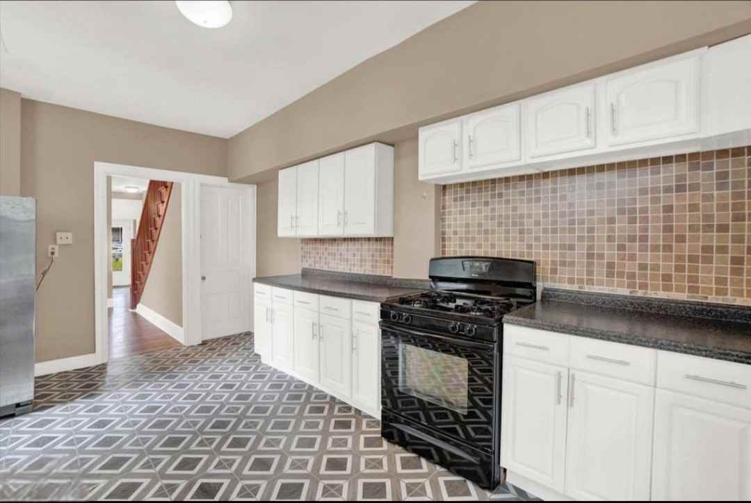 213 Kurtz Ave - Photo 2 of 5