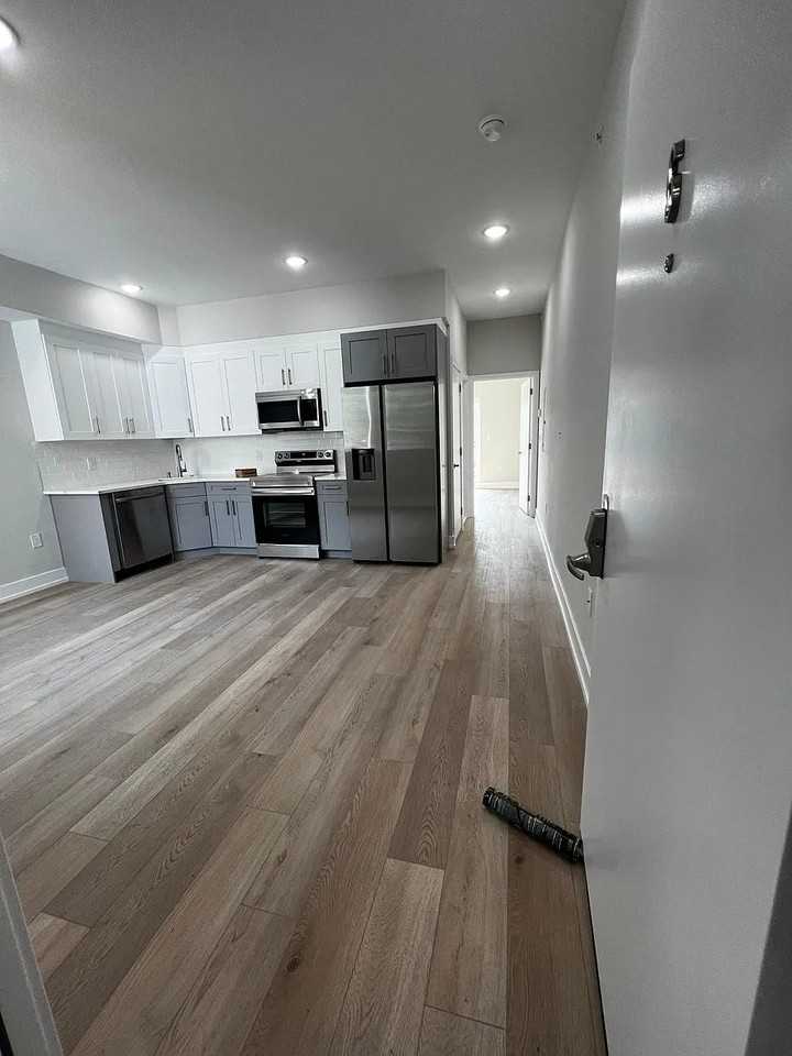719 N 35Th St Philadelphia, Pa 19104, Usa #A - Photo 4 of 18