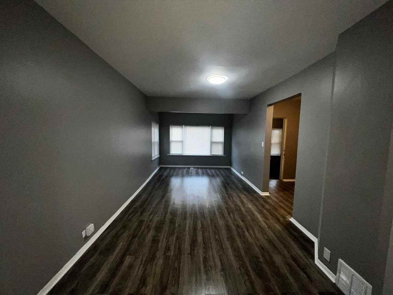 709 N Laramie Ave - Photo 3 of 20