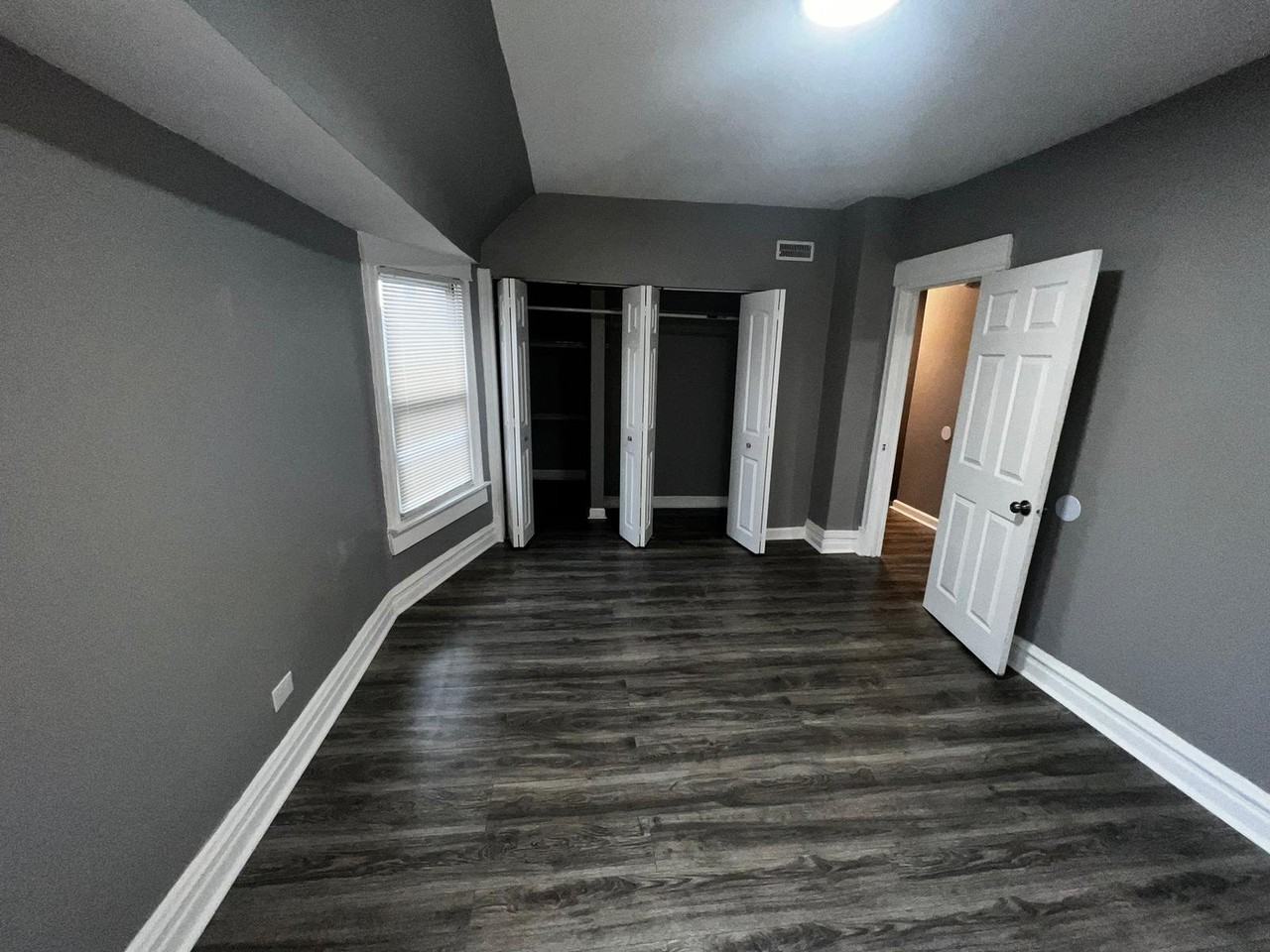 709 N Laramie Ave - Photo 6 of 20