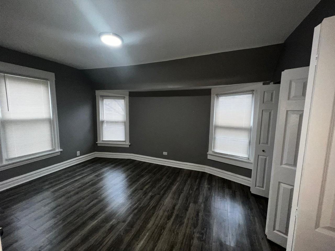 709 N Laramie Ave - Photo 7 of 20