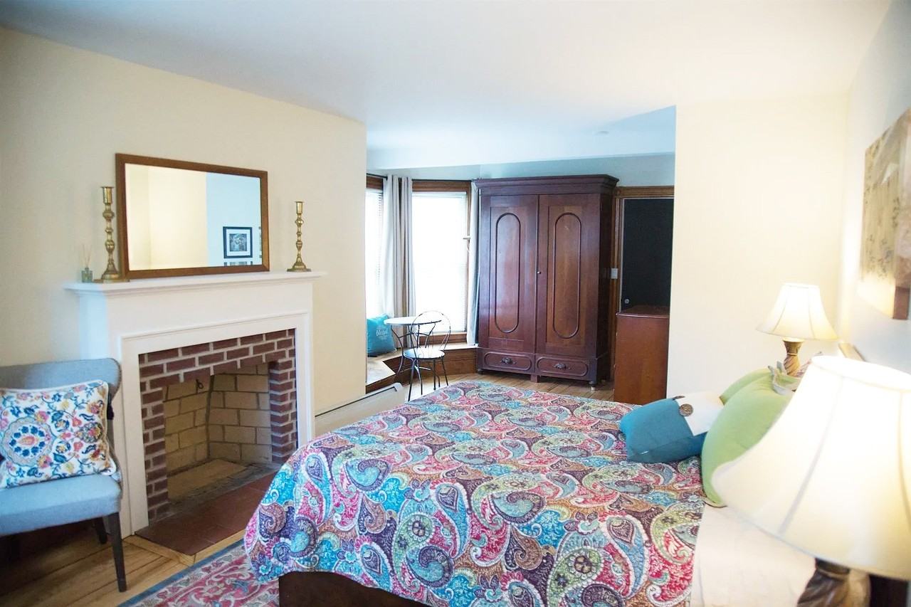 64 State St #5A - Photo 2 of 10