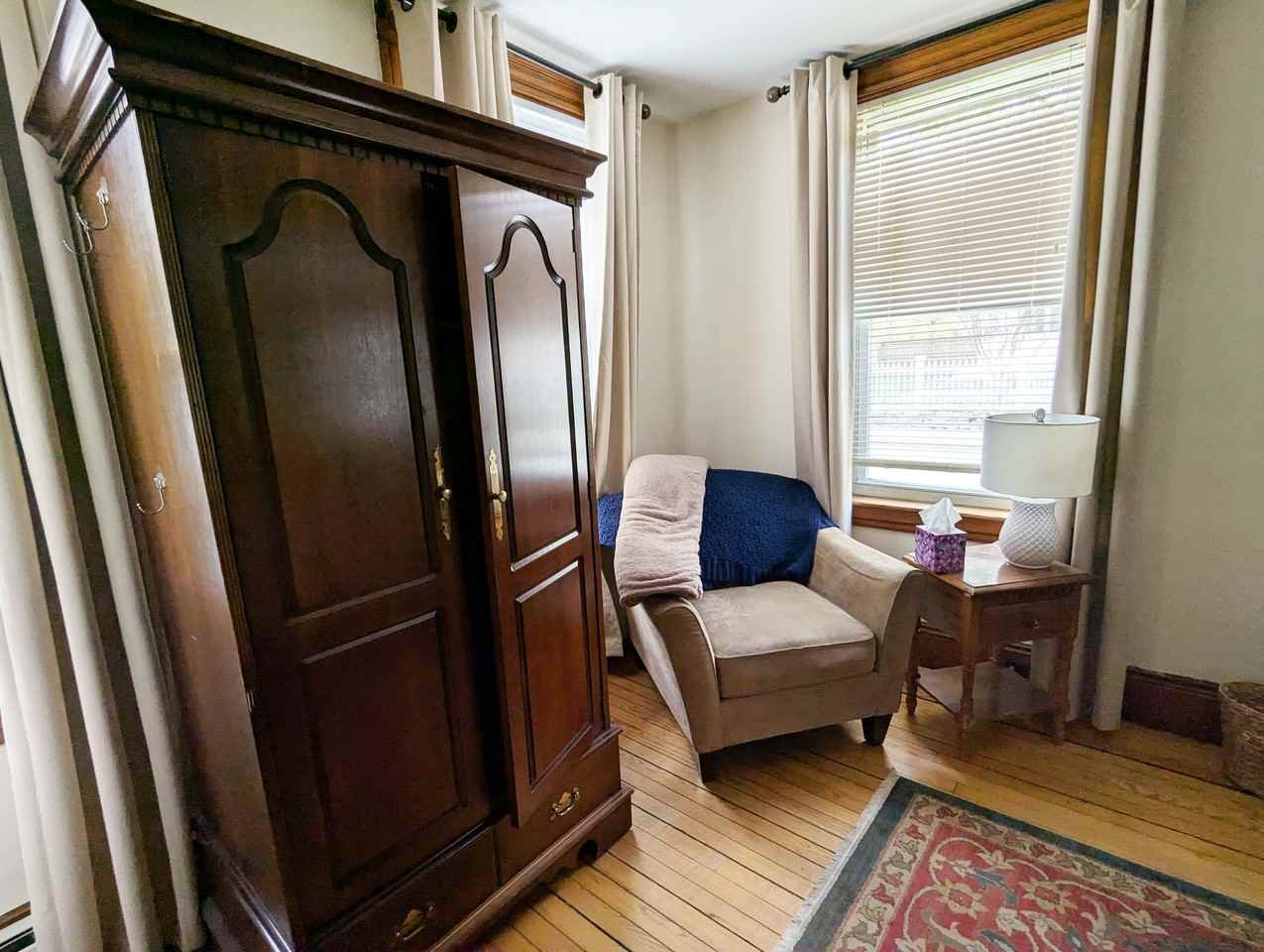 64 State St #5A - Photo 3 of 10
