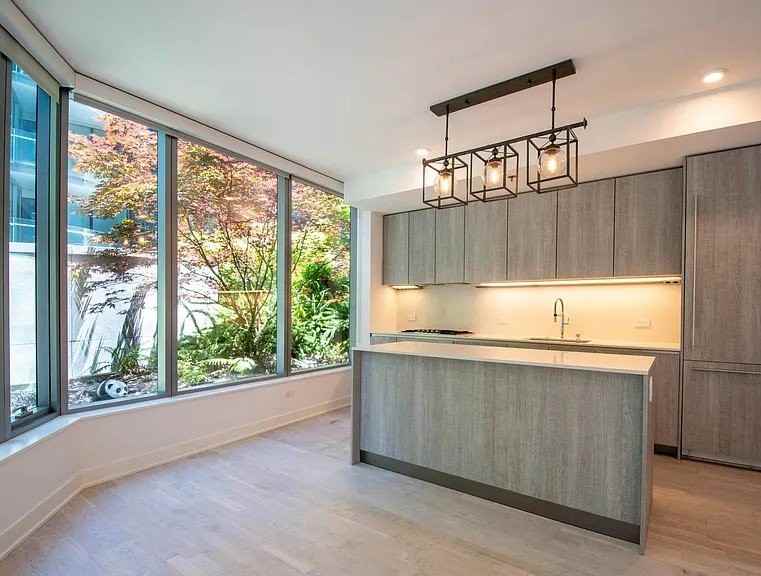 333 Beale Street Plz #3B - Photo 2 of 12