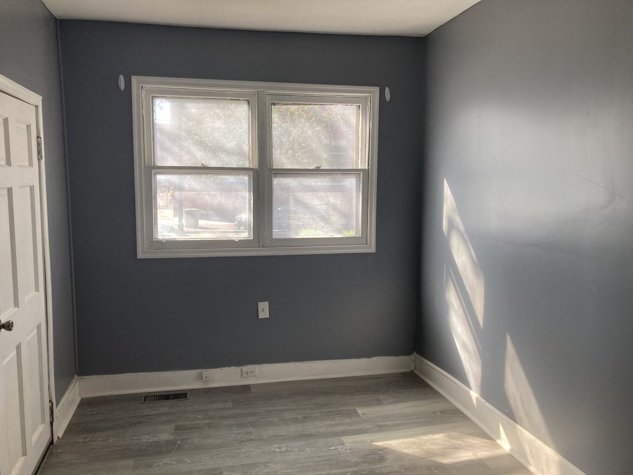266 Verbeke St #1 - Photo 4 of 12