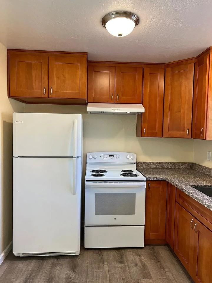 1400 17th Ave - Photo 4 of 15