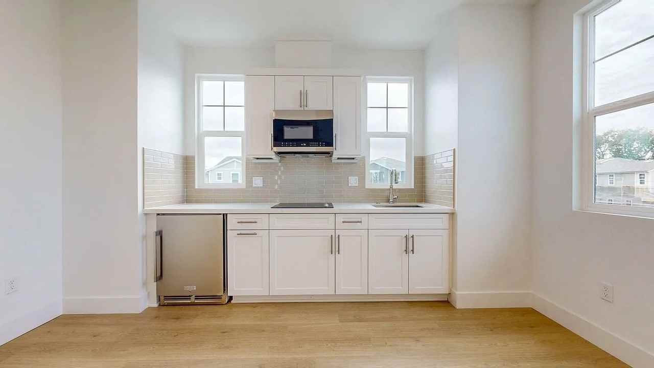 2782 Sassy St - Photo 5 of 10