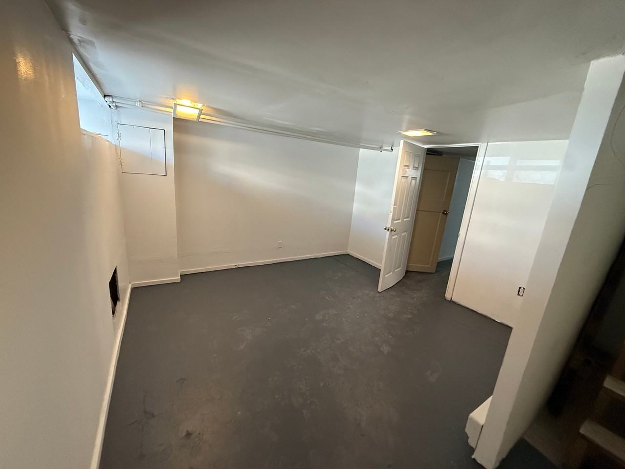 3900 L St - Photo 4 of 7