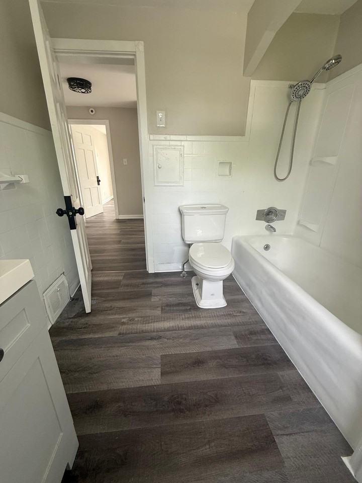 11209 Langton Ave - Photo 6 of 15