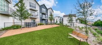 1000 Fort Worth Ave - Photo 1 of 1