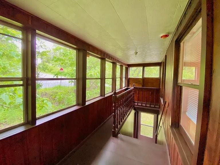 204 Maple Ave #B - Photo 3 of 14
