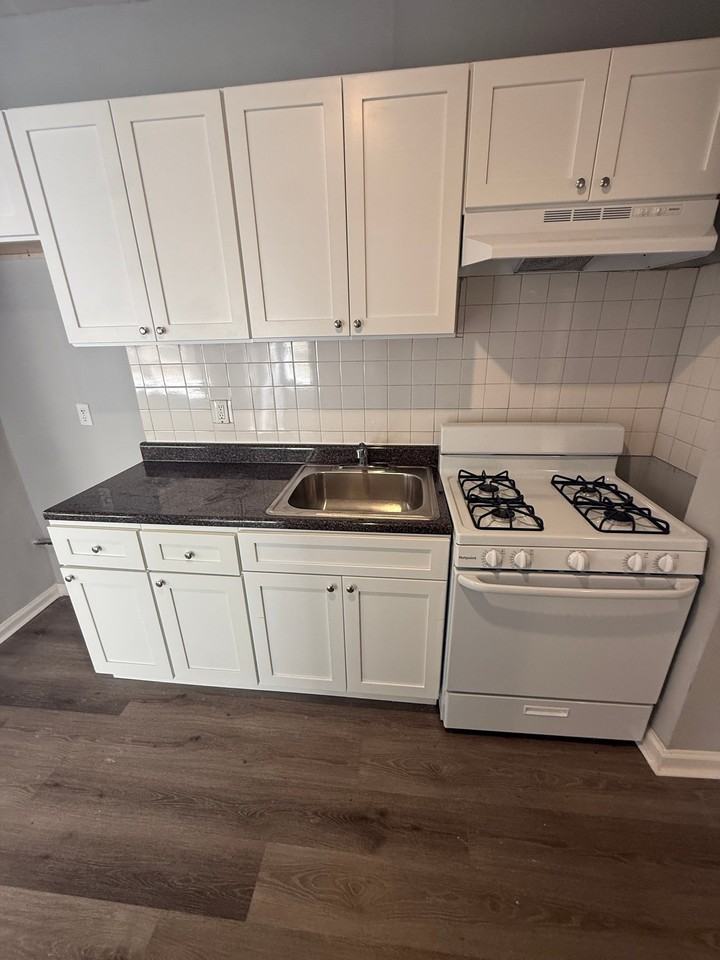 92 Albert M Tyler Pl #2B - Photo 2 of 11