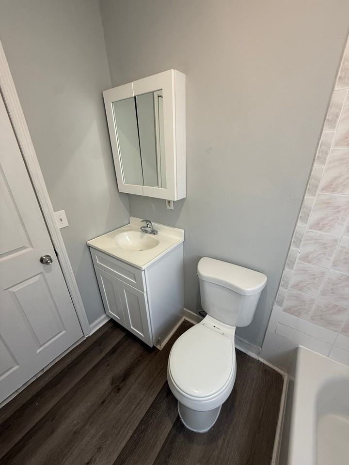92 Albert M Tyler Pl #2B - Photo 5 of 11