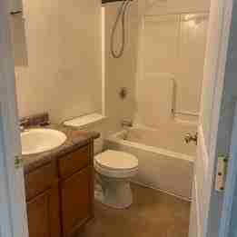 48 Trinity Cir #B - Photo 7 of 11