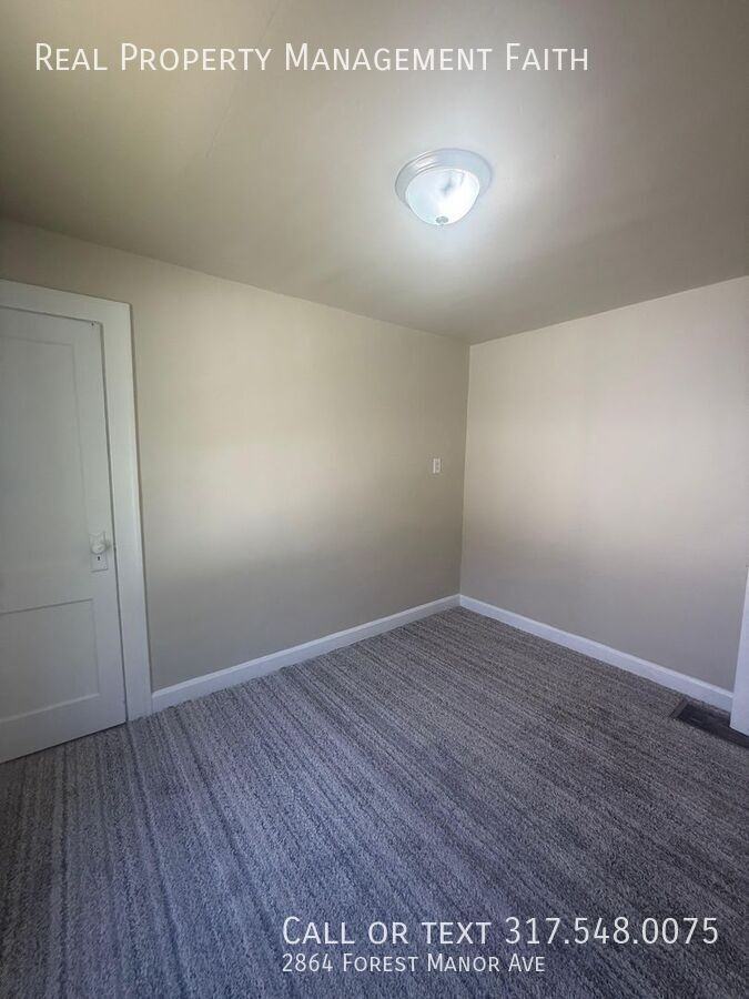2864 Forest Manor Ave - Photo 5 of 24