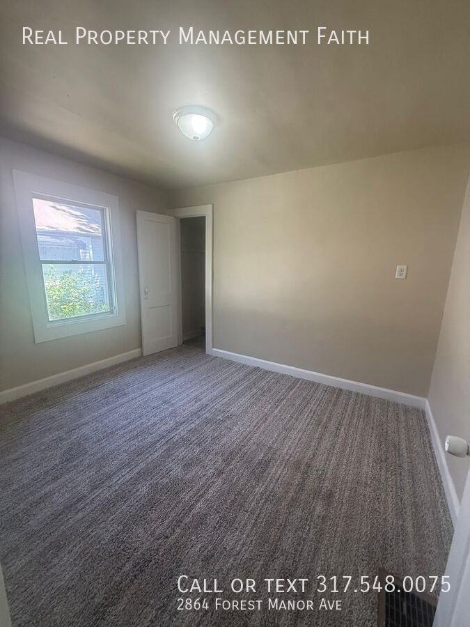 2864 Forest Manor Ave - Photo 7 of 24