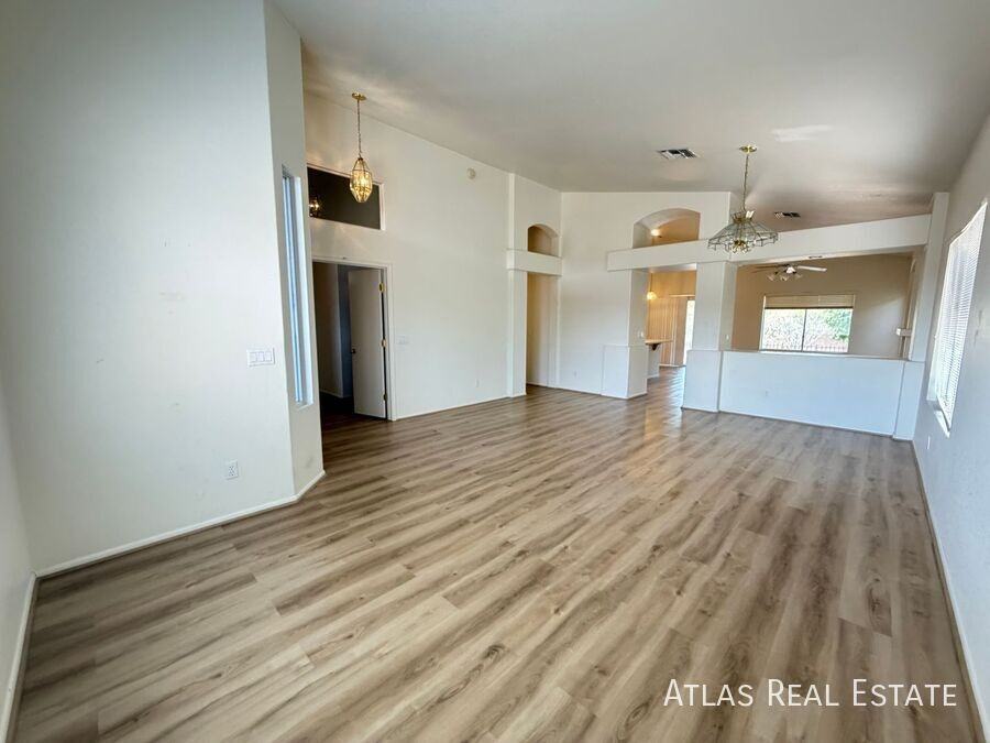 7794 S Trumpet Vine Ave - Photo 7 of 39