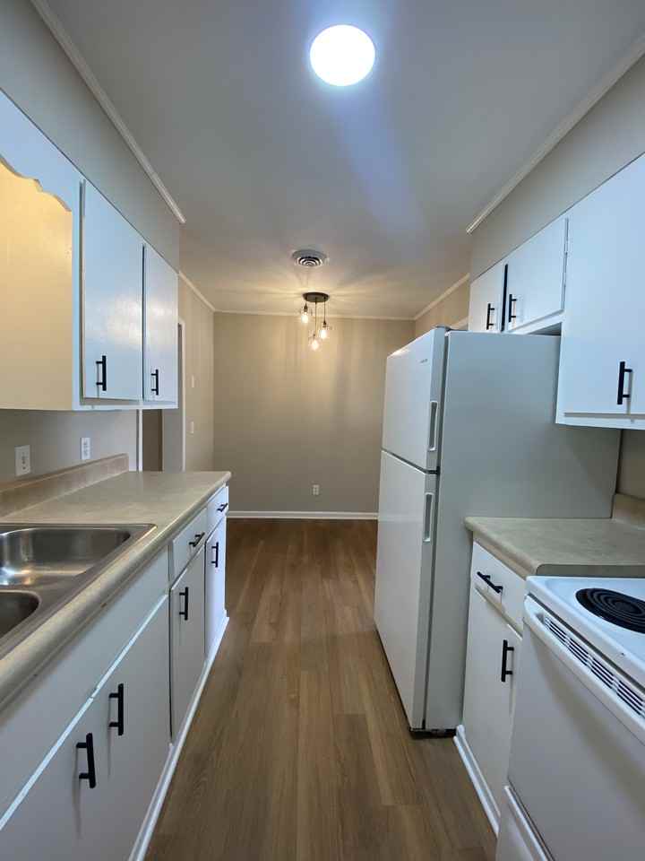 2366 Rome Road SWApartment 14 #14 - Photo 2 of 7