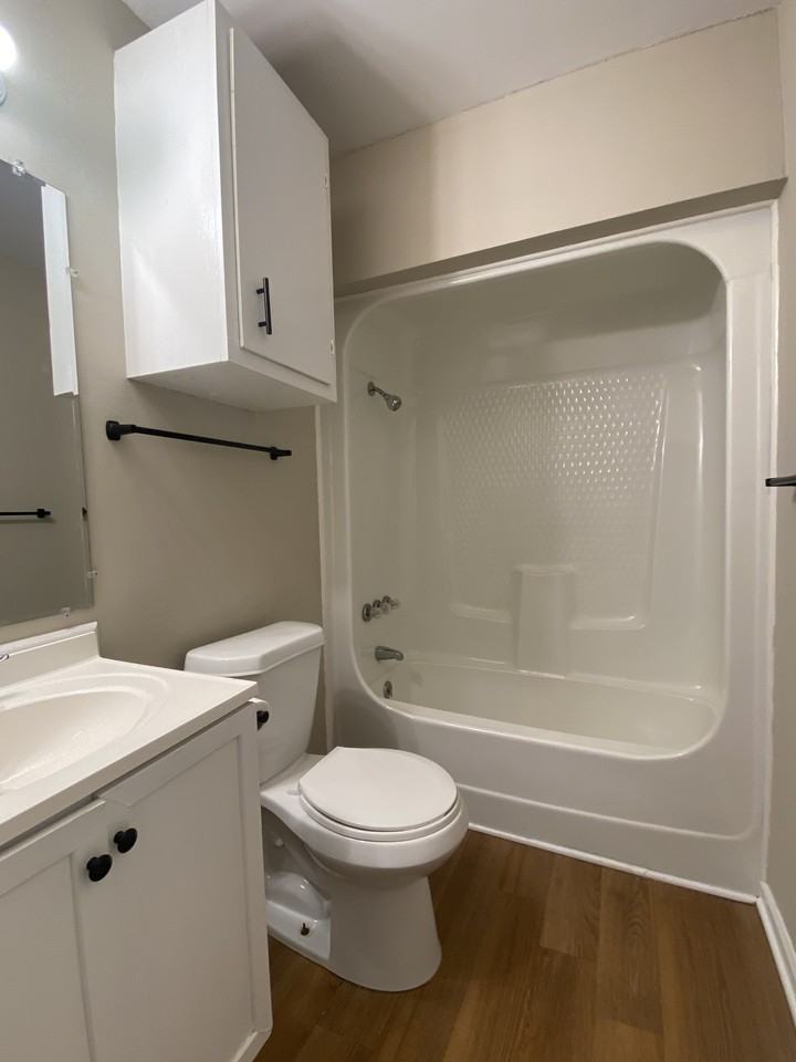 2366 Rome Road SWApartment 14 #14 - Photo 4 of 7