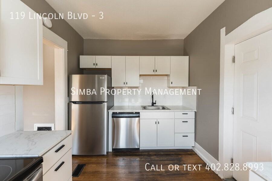 119 Lincoln Blvd #3 - Photo 3 of 18