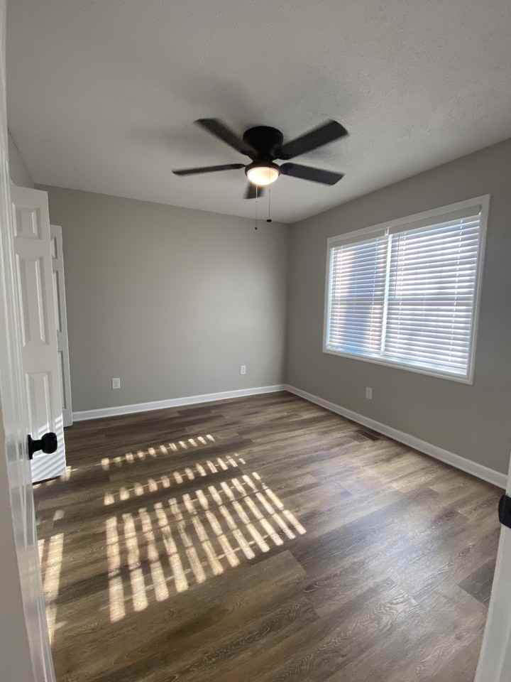 145 Viking Dr #1 - Photo 7 of 10