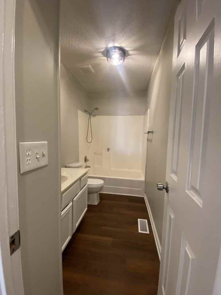 145 Viking DriveApartment #1 - Photo 5 of 10
