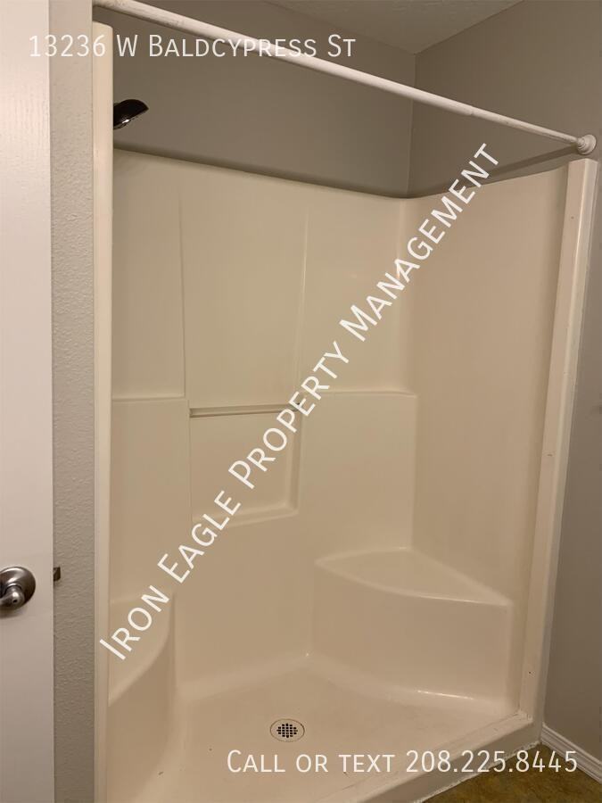 13236 W Baldcypress St - Photo 7 of 13