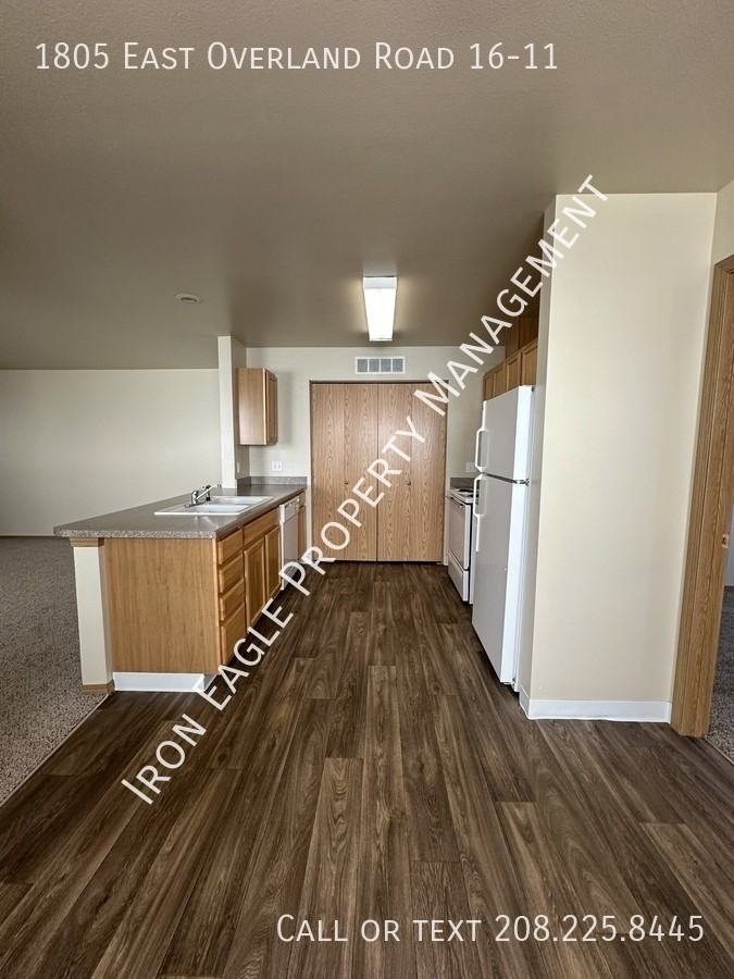 1805 E Overland Rd - Photo 6 of 17