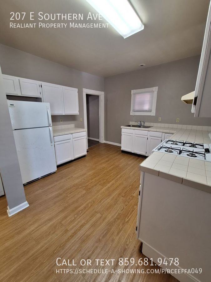 207 E Southern Ave #1 - Photo 6 of 22