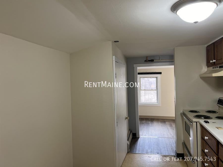 2412 Western Ave #R - Photo 2 of 14