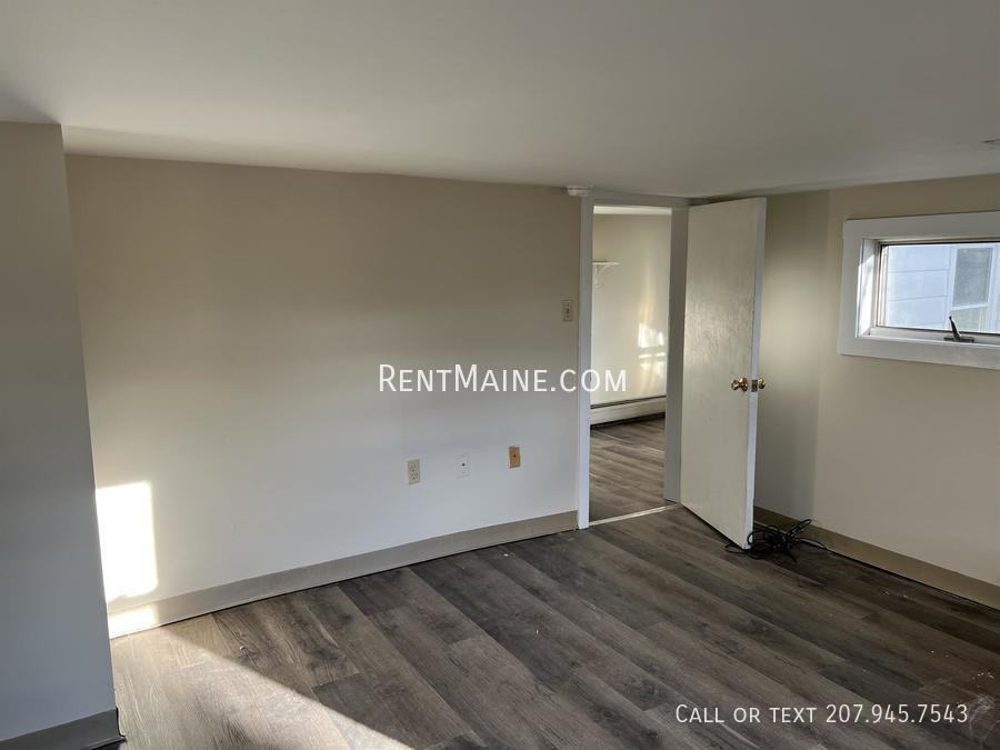 2412 Western Ave #R - Photo 7 of 14
